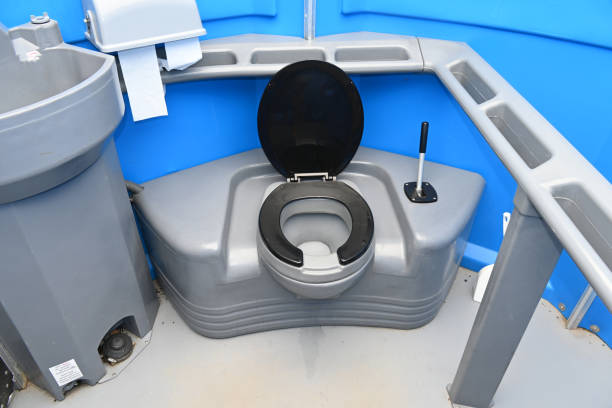 Portable Toilet Options We Offer in High Ridge, MO